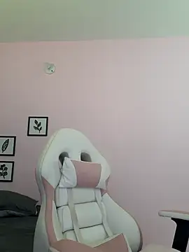 sophie pazz online show from 21, 9, 2025