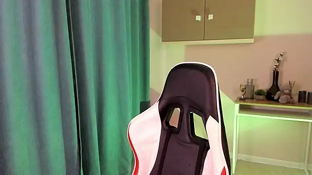 LilithStrangfor online show from 16, 12, 2024