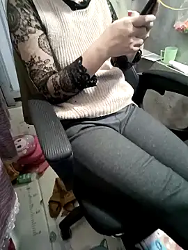 Fuckmehard2xx online show from 17, 12, 2024