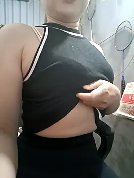 Fuckmehard2xx online show from 21, 12, 2024