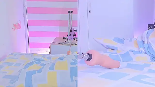 pamela cm online show from 6, 3, 2025