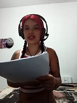 Snapshot of Athena_77 chatting on 18, 12, 2025 Athena 77 online show from 18, 12, 2025