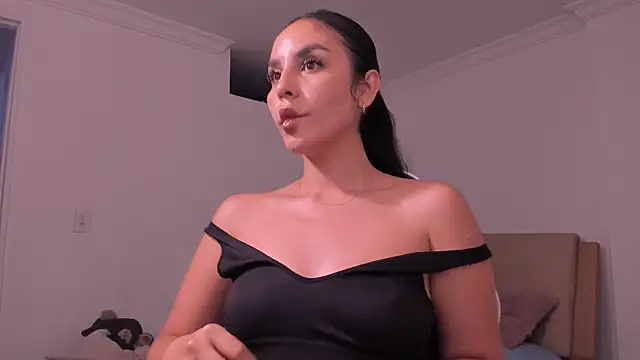 Snapshot of _miaquevedo_ chatting on 7, 7, 2026 miaquevedo online show from 7, 7, 2026