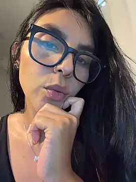 Snapshot of _miaquevedo_ chatting on 31, 7, 2026 miaquevedo online show from 31, 7, 2026