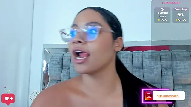 Snapshot of SussiSotto chatting on 12, 3, 2025 SussiSotto online show from 12, 3, 2025