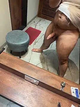 versatile guy01 online show from 18, 10, 2025