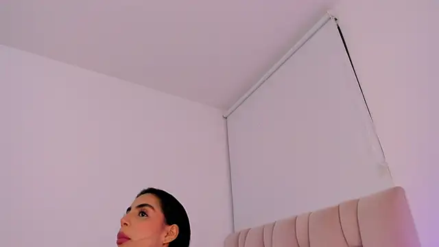 ZarianaEvanz online show from 22, 4, 2026