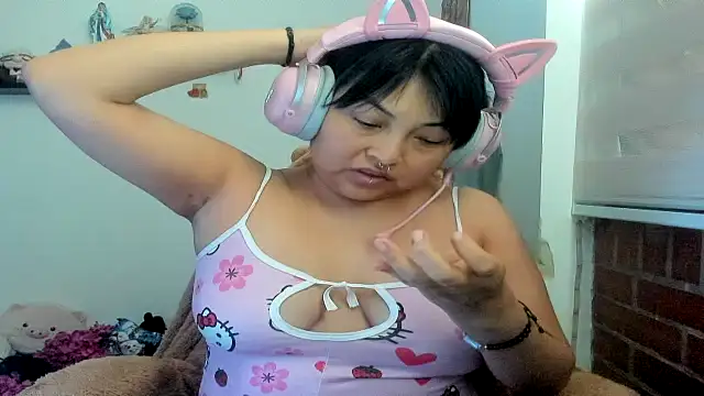 Shaddycute  online show from 18, 4, 2026