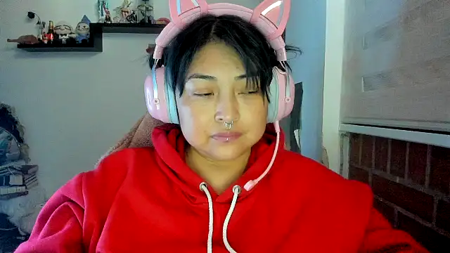 Shaddycute  online show from 19, 4, 2026