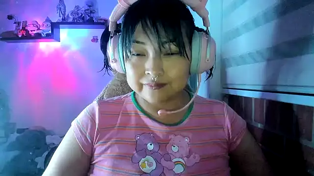 Shaddycute  online show from 22, 4, 2026