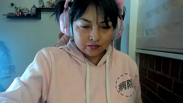 Shaddycute  online show from 25, 4, 2026