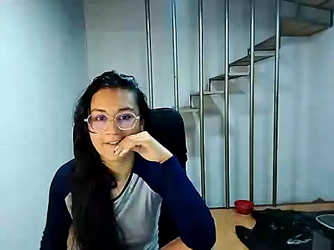 Jessie Desire online show from 24, 2, 2025