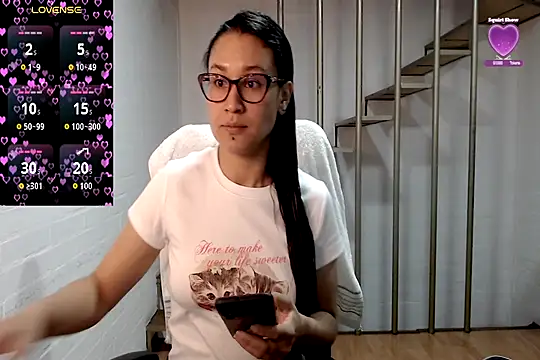 Jessie Desire online show from 18, 11, 2025