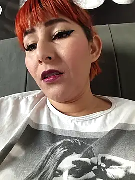 Snapshot of florecita9 chatting on 19, 11, 2025 florecita9 online show from 19, 11, 2025