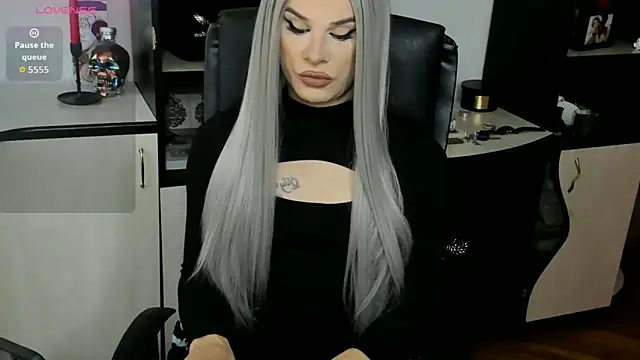 Snapshot of EvelynLexy chatting on 18, 5, 2026 EvelynLexy online show from 18, 5, 2026