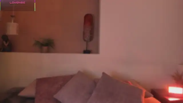 Ally addams online show from 25, 4, 2026