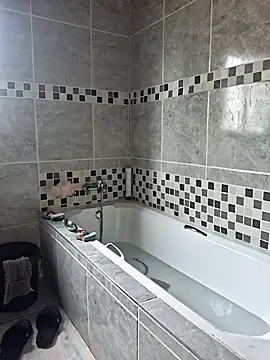 LaughRiotX online show from 25, 4, 2026