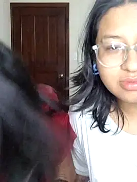 sarah12333 online show from 30, 6, 2026