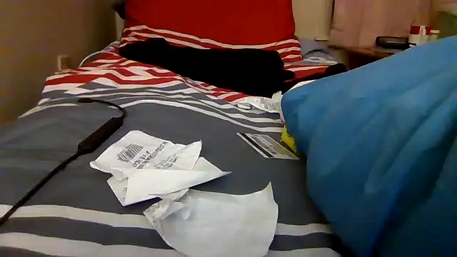 Snapshot of kollzCloudzz chatting on 7, 4, 2026 kollzCloudzz online show from 7, 4, 2026