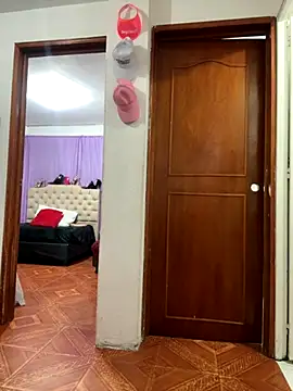 karenlennox1 online show from 13, 9, 2025