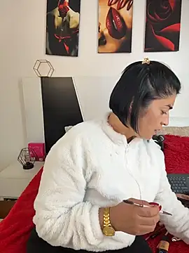 Snapshot of karenlennox1 chatting on 17, 7, 2026 karenlennox1 online show from 17, 7, 2026