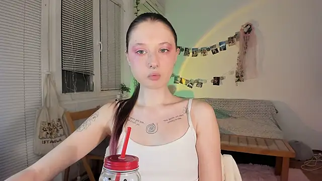 Jenny darling love online show from 23, 1, 2025