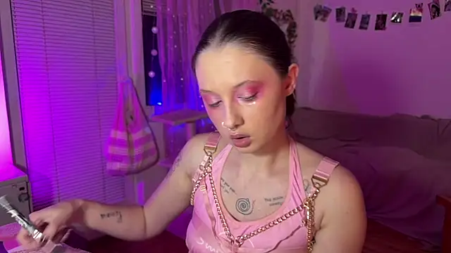 Snapshot of Jenny_darling_love chatting on 7, 6, 2026 Jenny darling love online show from 7, 6, 2026