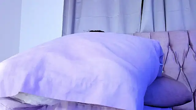 Ashley piinkk  online show from 25, 2, 2025