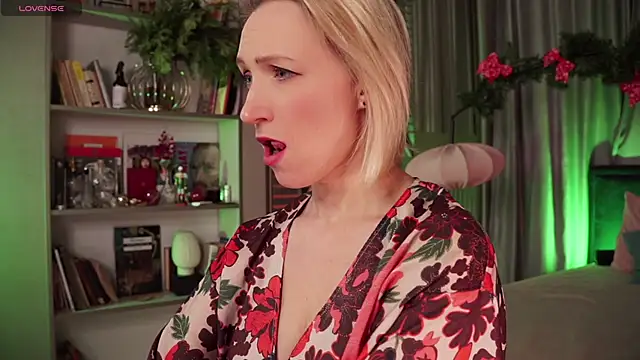 UmaTruewoman online show from 3, 1, 2025