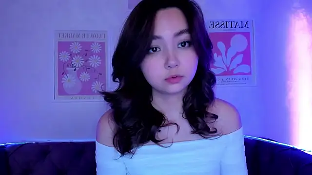 Fluffy Rose online show from 15, 1, 2025