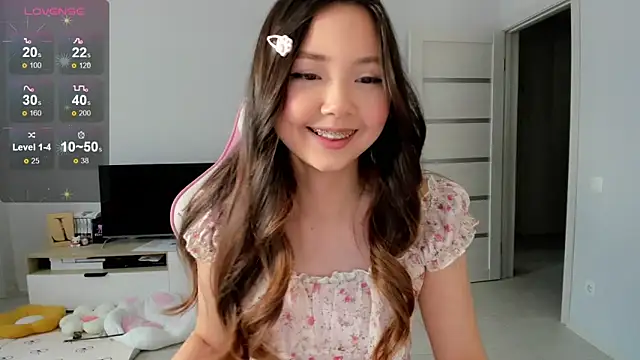 Fluffy Rose online show from 16, 4, 2026