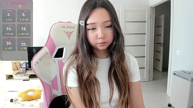 Snapshot of Fluffy_Rose chatting on 20, 6, 2026 Fluffy Rose online show from 20, 6, 2026