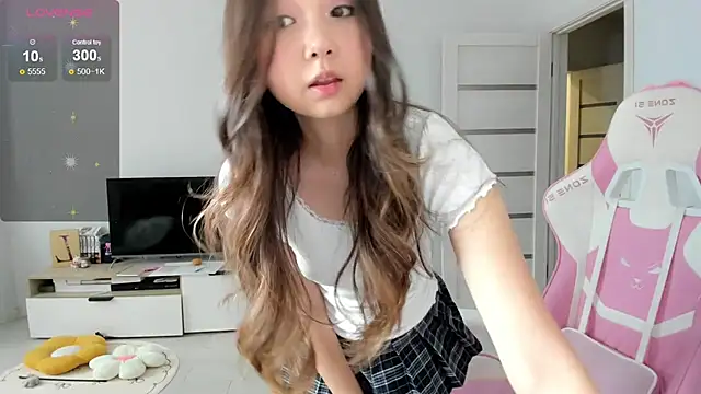 Snapshot of Fluffy_Rose chatting on 14, 7, 2026 Fluffy Rose online show from 14, 7, 2026