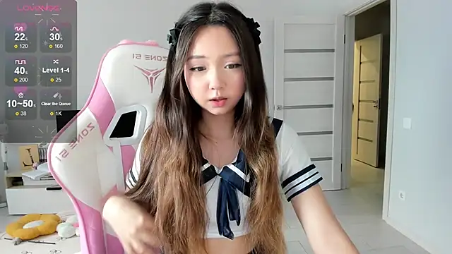 Snapshot of Fluffy_Rose chatting on 17, 7, 2026 Fluffy Rose online show from 17, 7, 2026