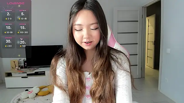Snapshot of Fluffy_Rose chatting on 19, 7, 2026 Fluffy Rose online show from 19, 7, 2026