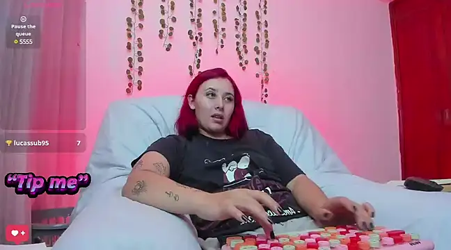 bonnie moon  online show from 18, 2, 2025