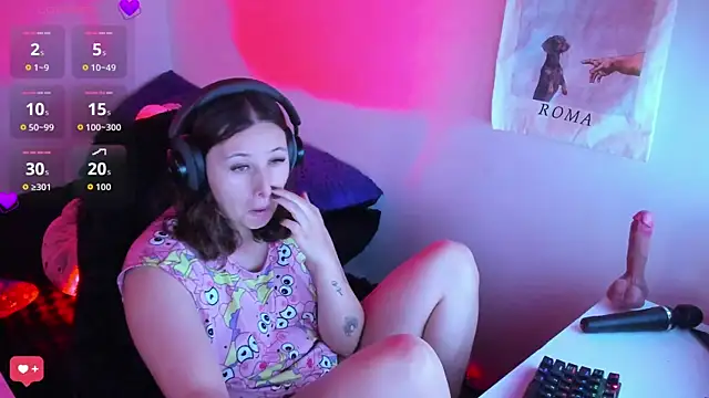 bonnie moon  online show from 27, 6, 2026