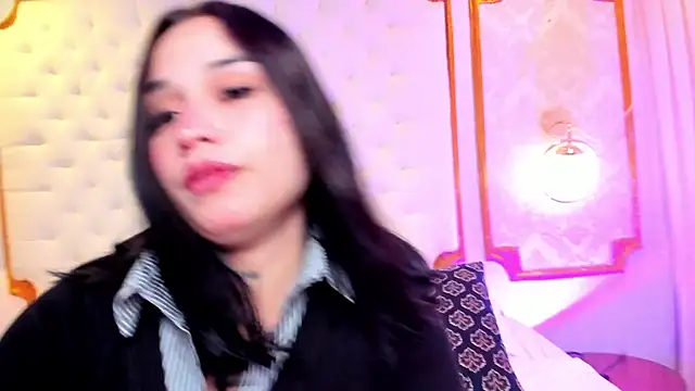 Kayla stern  online show from 23, 1, 2025