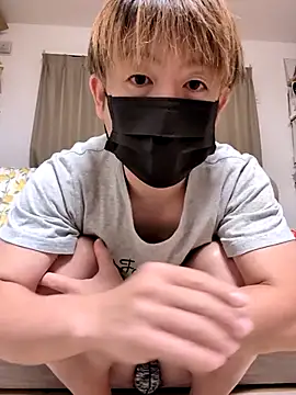 Snapshot of Osikokusama chatting on 3, 10, 2025 Osikokusama online show from 3, 10, 2025