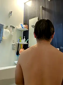 Snapshot of Osikokusama chatting on 22, 12, 2025 Osikokusama online show from 22, 12, 2025