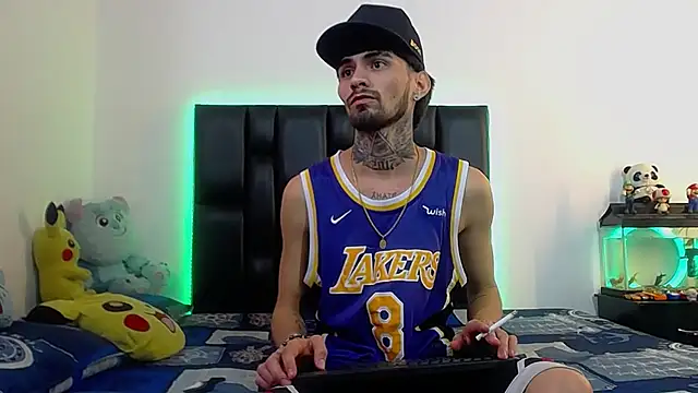 Snapshot of Brutal_Sex_Fucking chatting on 20, 6, 2026 Brutal Sex Fucking online show from 20, 6, 2026