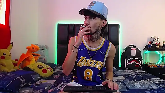 Snapshot of Brutal_Sex_Fucking chatting on 24, 6, 2026 Brutal Sex Fucking online show from 24, 6, 2026