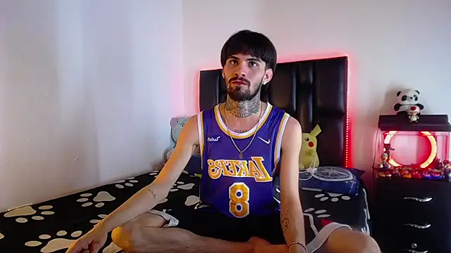 Snapshot of Brutal_Sex_Fucking chatting on 22, 7, 2026 Brutal Sex Fucking online show from 22, 7, 2026