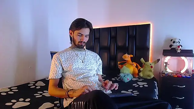 Snapshot of Brutal_Sex_Fucking chatting on 28, 7, 2026 Brutal Sex Fucking online show from 28, 7, 2026