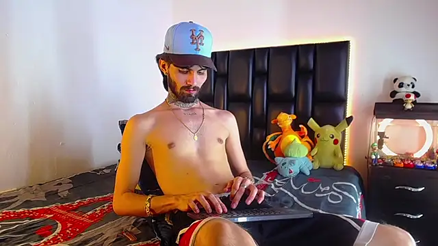 Snapshot of Brutal_Sex_Fucking chatting on 30, 7, 2026 Brutal Sex Fucking online show from 30, 7, 2026