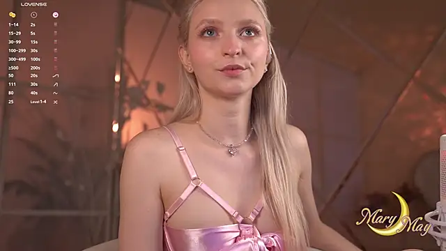 Snapshot of marylunamay chatting on 12, 6, 2026 marylunamay online show from 12, 6, 2026
