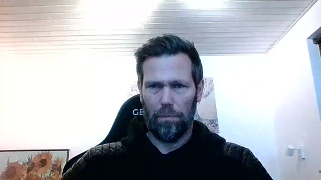 Snapshot of Gotta1 chatting on 6, 2, 2025 Gotta1 online show from 6, 2, 2025