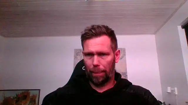 Snapshot of Gotta1 chatting on 4, 3, 2025 Gotta1 online show from 4, 3, 2025