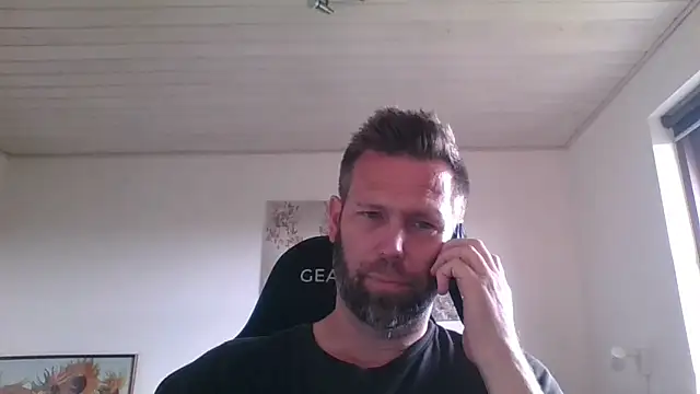 Snapshot of Gotta1 chatting on 10, 9, 2025 Gotta1 online show from 10, 9, 2025