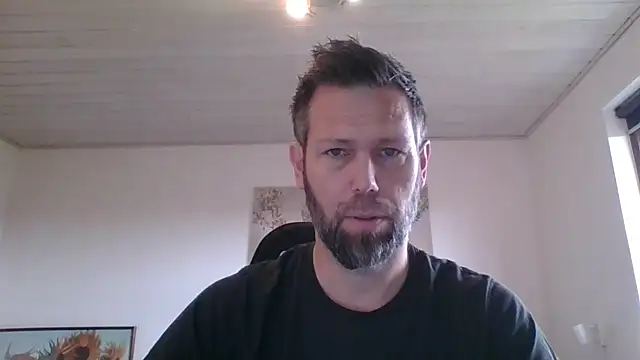 Snapshot of Gotta1 chatting on 11, 10, 2025 Gotta1 online show from 11, 10, 2025